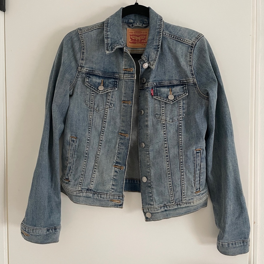 Levi's Classic Blue Jean Trucker Jacket